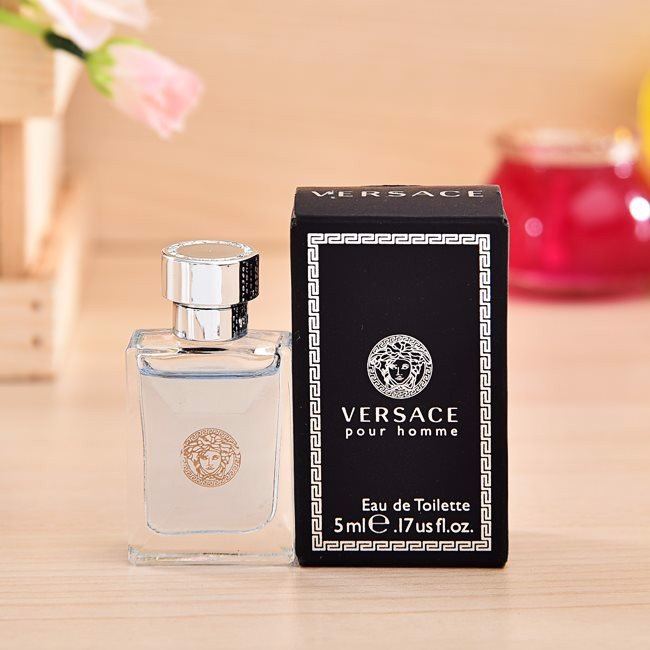 Versace Pour Homme Eau De Toilette